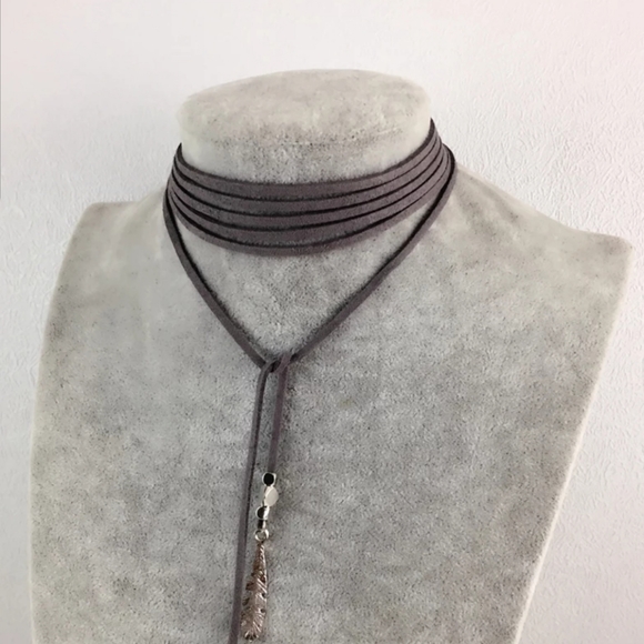 Vegan Leather Feather Long Wrap Necklace Choker - Picture 4 of 4